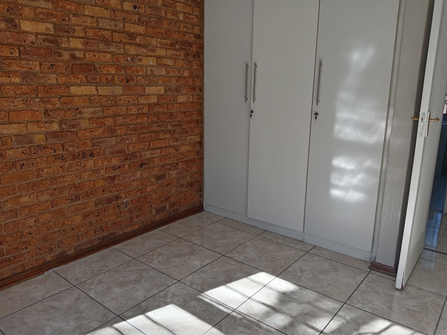3 Bedroom Property for Sale in Bassonia Gauteng