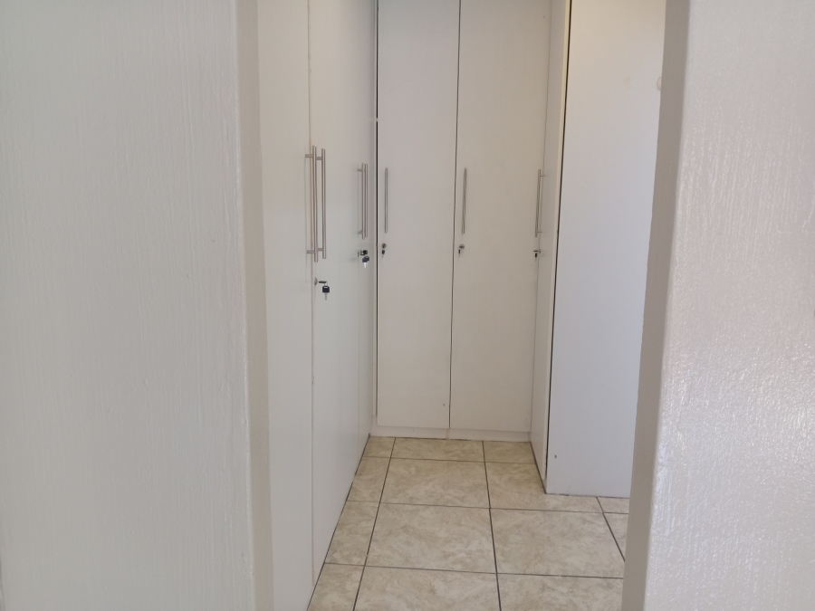 3 Bedroom Property for Sale in Bassonia Gauteng