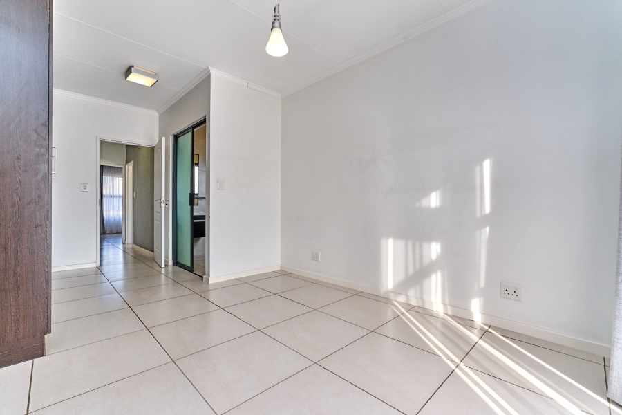 To Let 2 Bedroom Property for Rent in Kyalami Gauteng