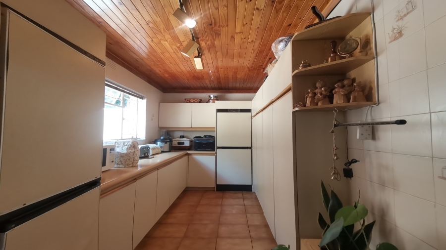 3 Bedroom Property for Sale in Mondeor Gauteng