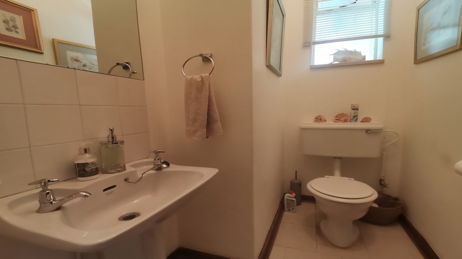 3 Bedroom Property for Sale in Mondeor Gauteng