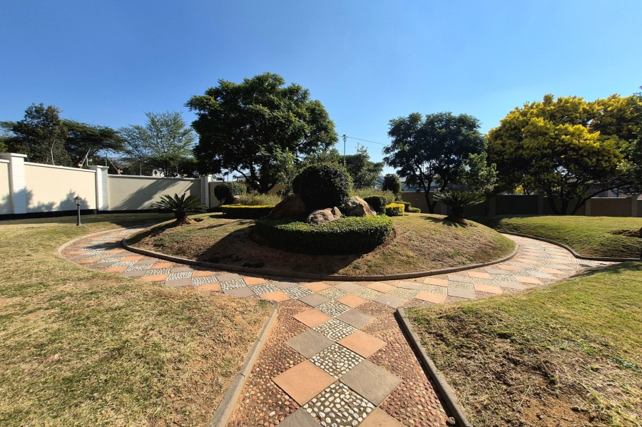 To Let 2 Bedroom Property for Rent in Kengies Gauteng