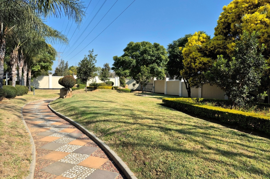 To Let 2 Bedroom Property for Rent in Kengies Gauteng
