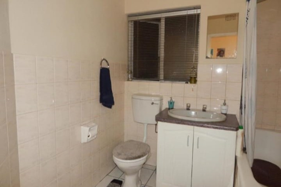 2 Bedroom Property for Sale in Florida Gauteng