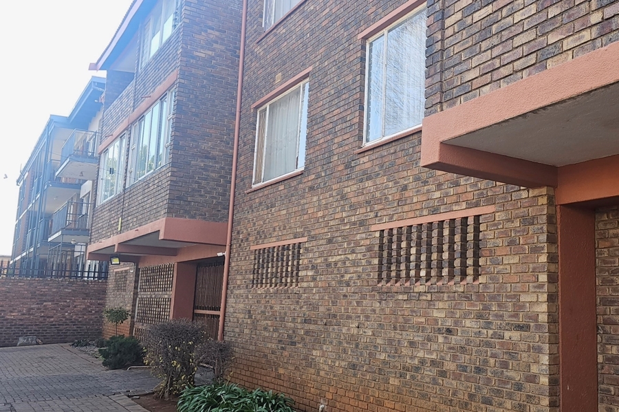 2 Bedroom Property for Sale in Florida Gauteng