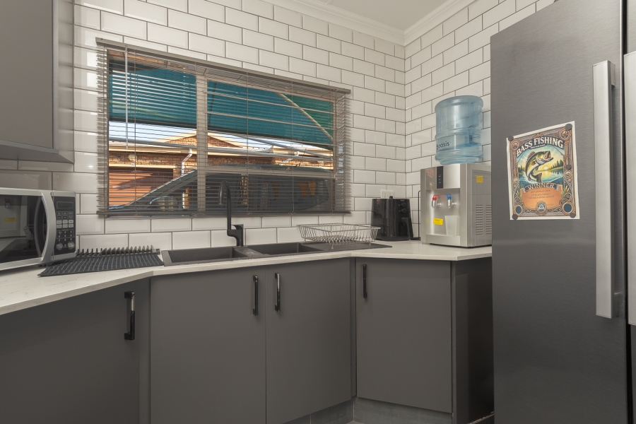 2 Bedroom Property for Sale in Randhart Gauteng