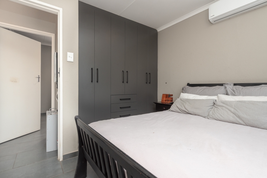 2 Bedroom Property for Sale in Randhart Gauteng