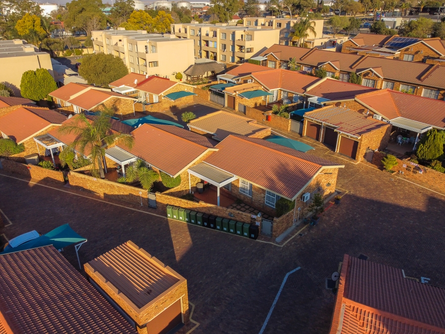 2 Bedroom Property for Sale in Randhart Gauteng