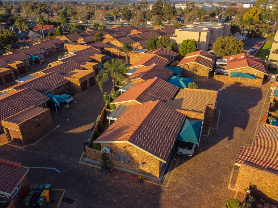 2 Bedroom Property for Sale in Randhart Gauteng