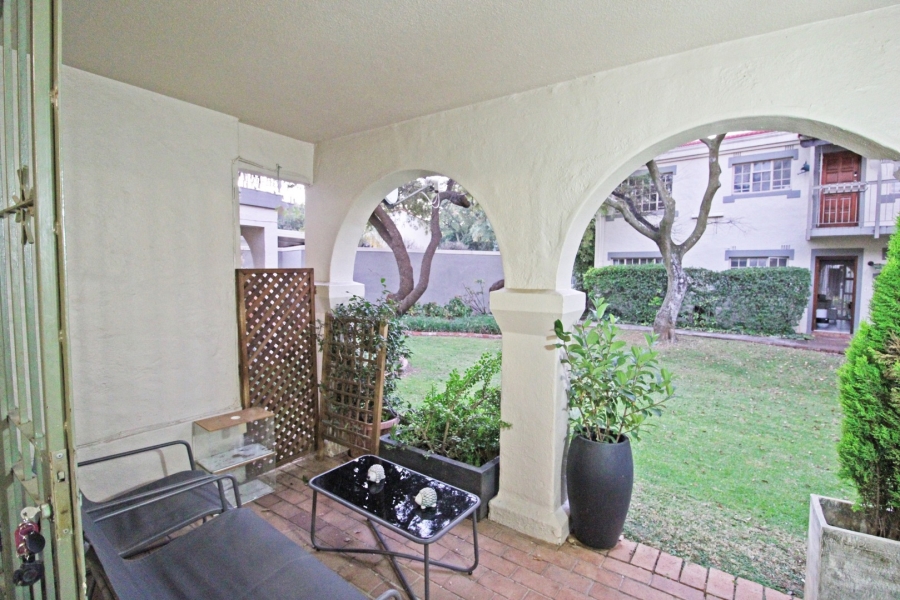 2 Bedroom Property for Sale in Bryanston Gauteng