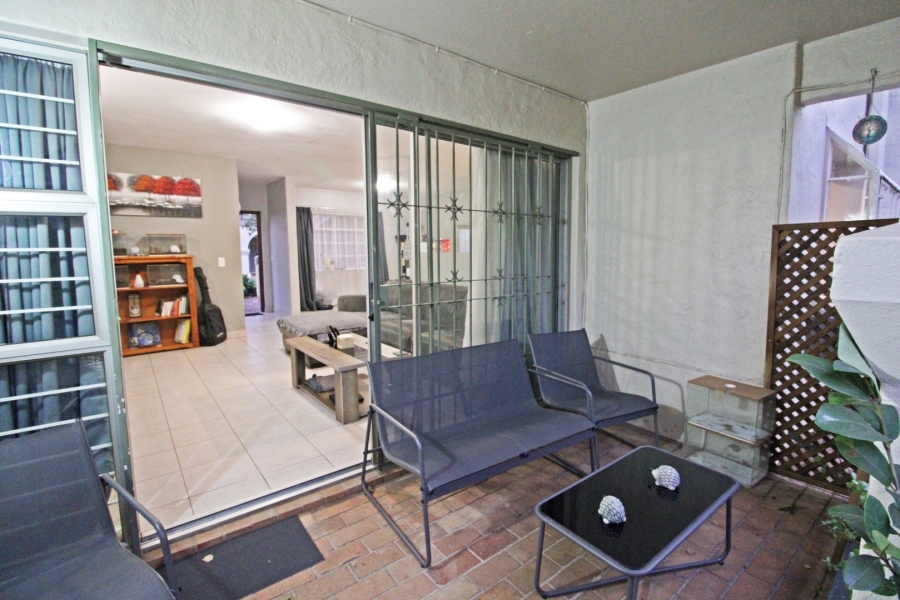 2 Bedroom Property for Sale in Bryanston Gauteng