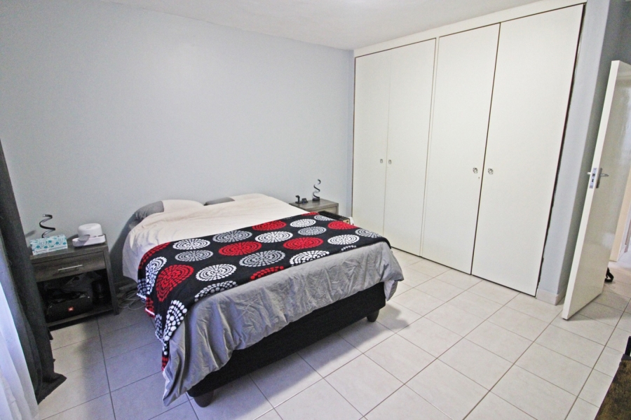 2 Bedroom Property for Sale in Bryanston Gauteng