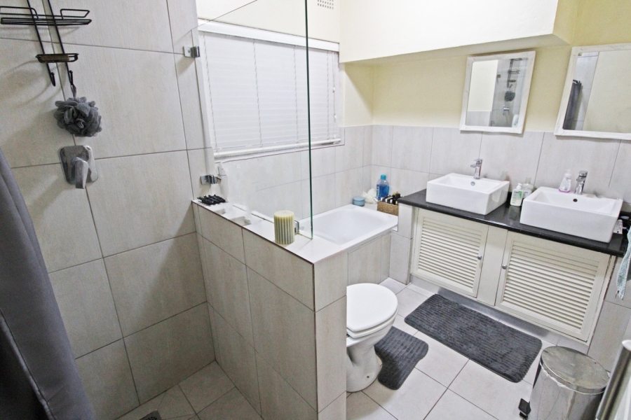 2 Bedroom Property for Sale in Bryanston Gauteng