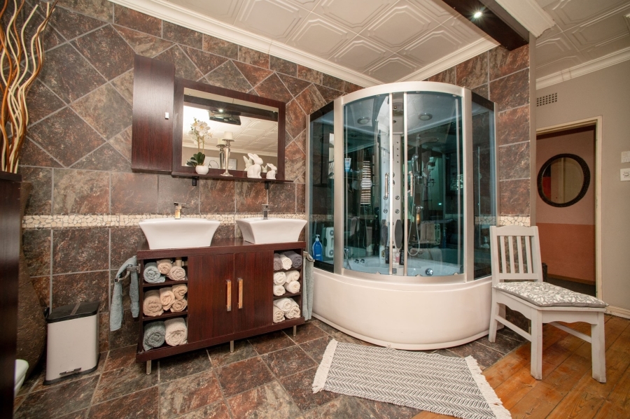 4 Bedroom Property for Sale in Kensington Gauteng
