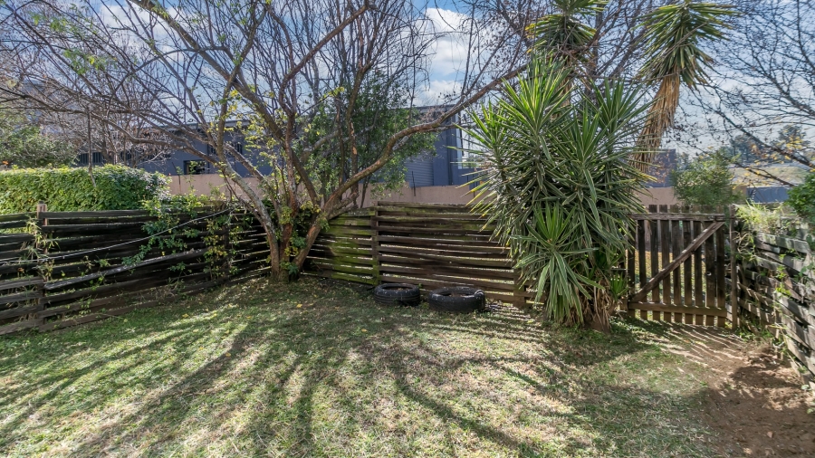 1 Bedroom Property for Sale in Buccleuch Gauteng