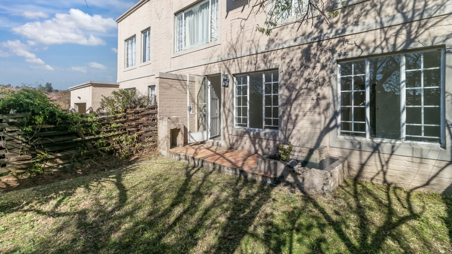 1 Bedroom Property for Sale in Buccleuch Gauteng