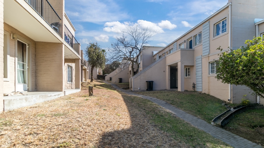 1 Bedroom Property for Sale in Buccleuch Gauteng