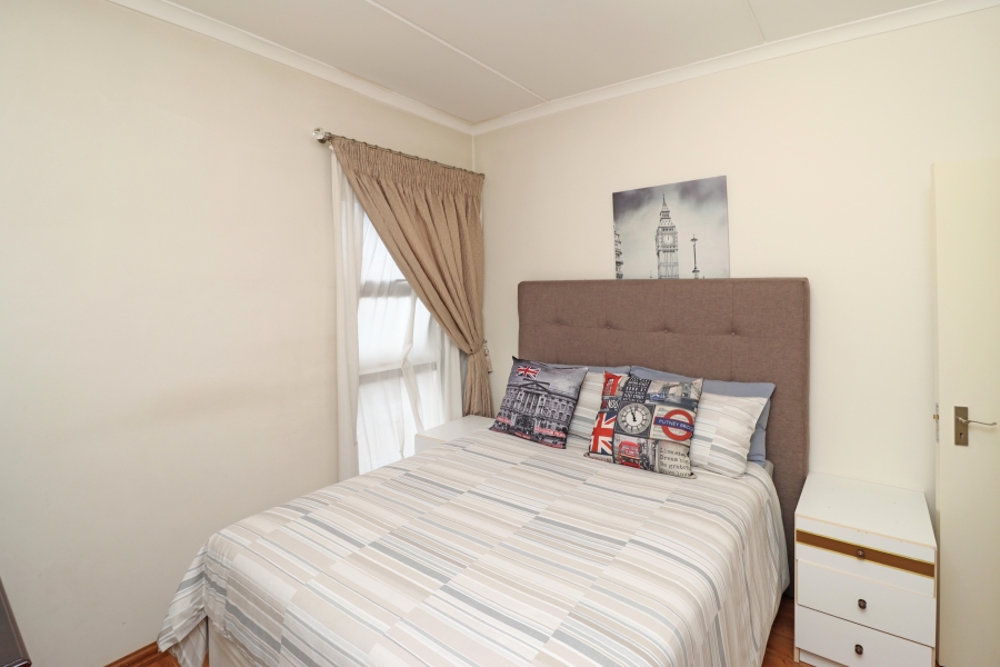 To Let 3 Bedroom Property for Rent in Barbeque Downs Gauteng
