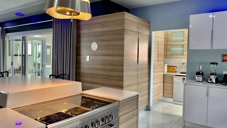 To Let 4 Bedroom Property for Rent in Hyde Park Gauteng
