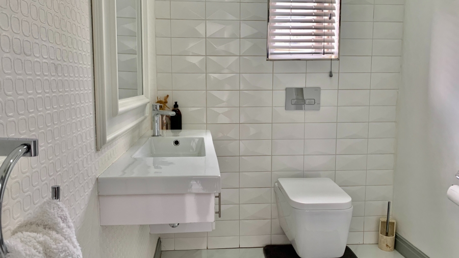To Let 4 Bedroom Property for Rent in Hyde Park Gauteng
