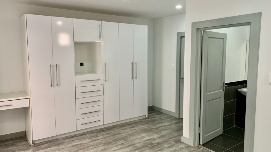 To Let 4 Bedroom Property for Rent in Hyde Park Gauteng