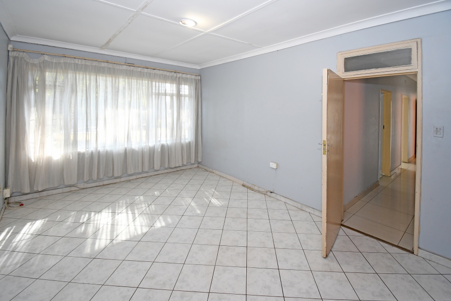 4 Bedroom Property for Sale in Kew Gauteng