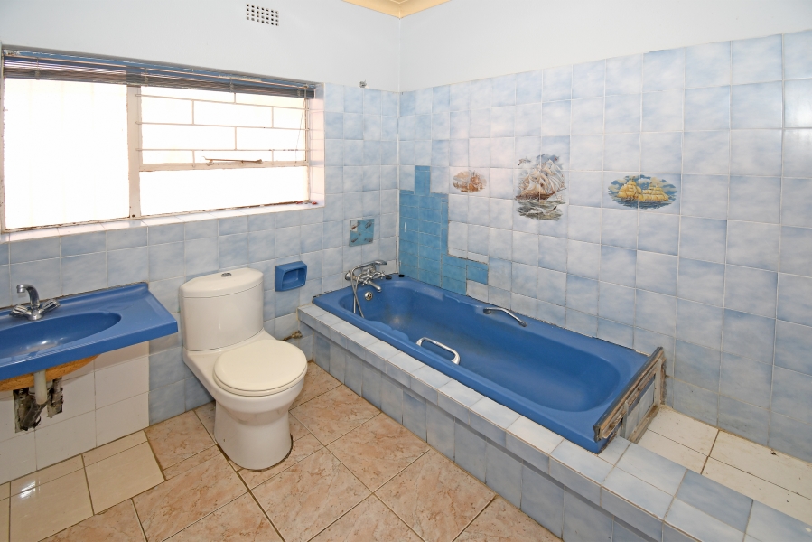 4 Bedroom Property for Sale in Kew Gauteng