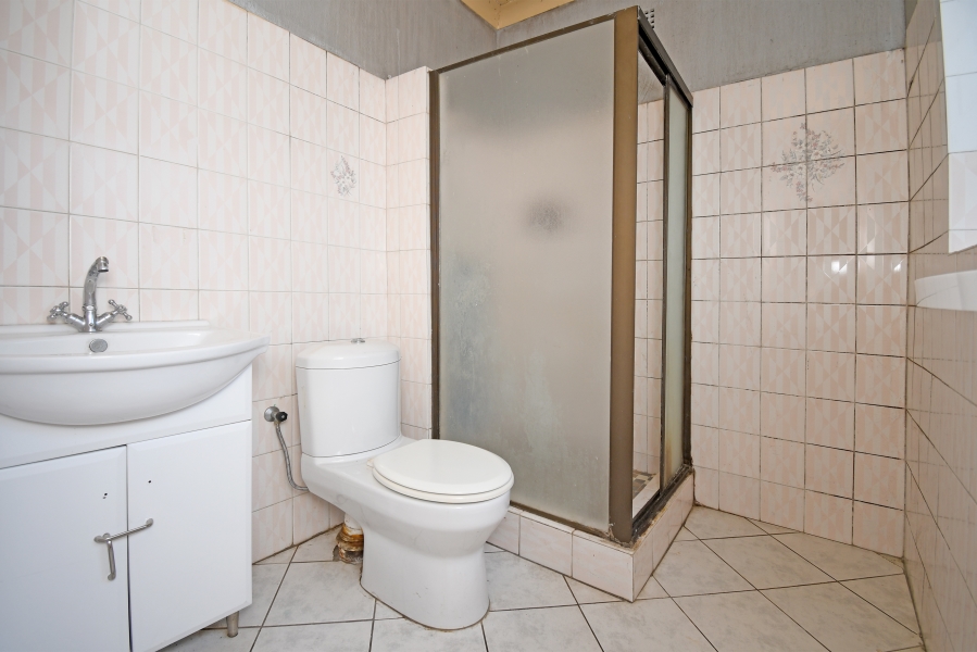 4 Bedroom Property for Sale in Kew Gauteng