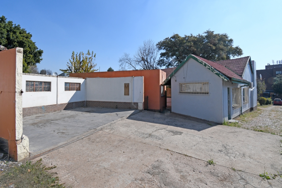4 Bedroom Property for Sale in Kew Gauteng