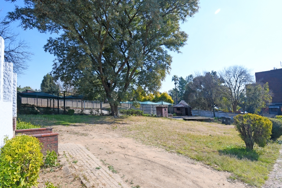 4 Bedroom Property for Sale in Kew Gauteng