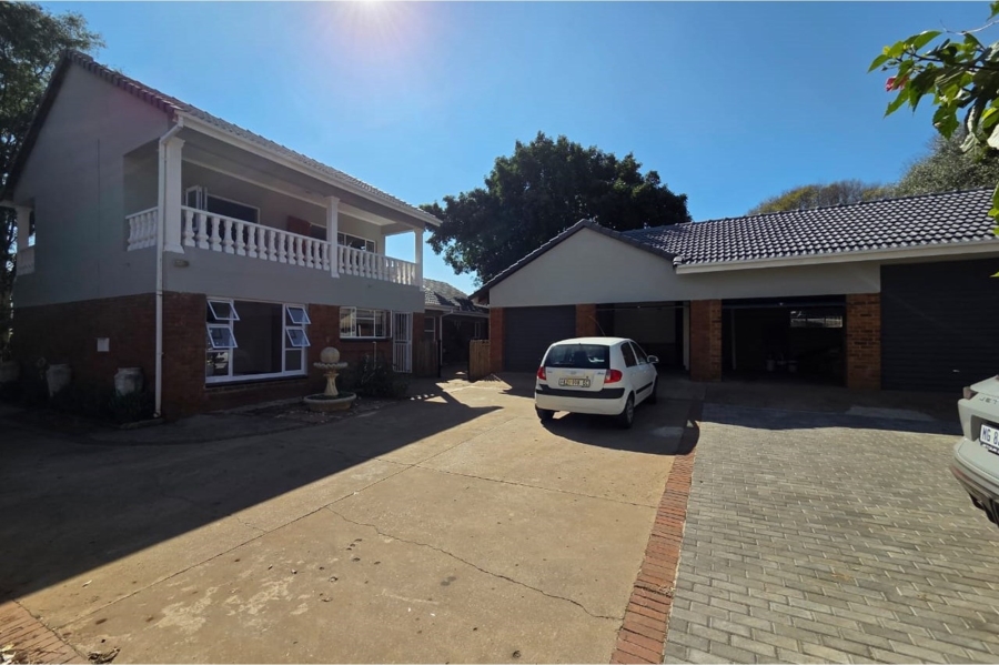 4 Bedroom Property for Sale in Wierda Park Gauteng