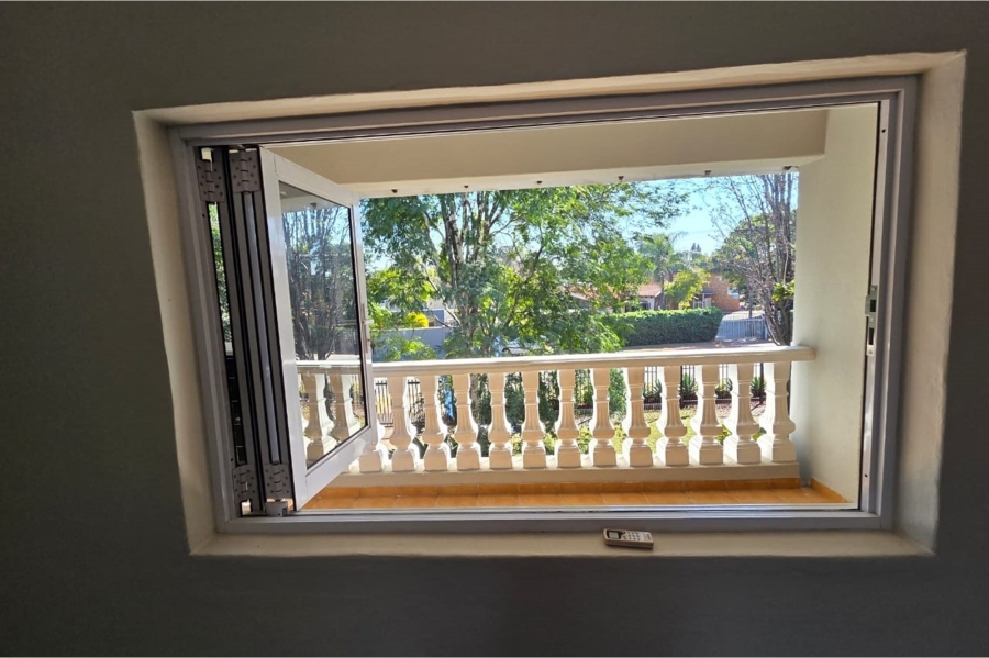 4 Bedroom Property for Sale in Wierda Park Gauteng