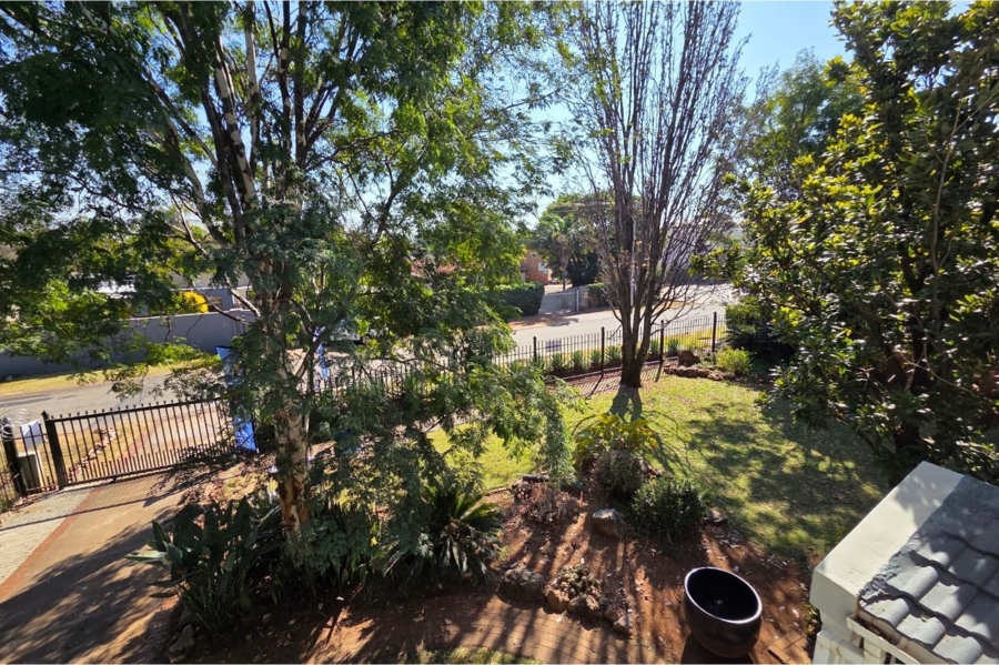 4 Bedroom Property for Sale in Wierda Park Gauteng