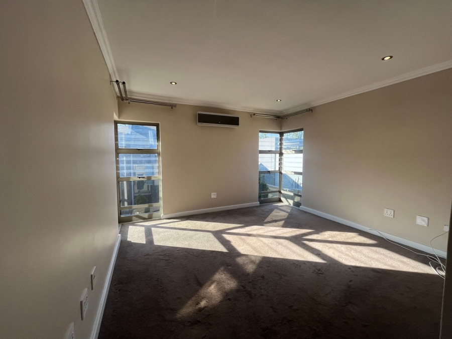 4 Bedroom Property for Sale in Illovo Gauteng