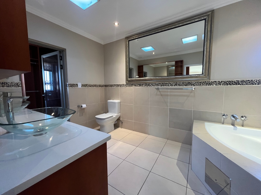 4 Bedroom Property for Sale in Illovo Gauteng