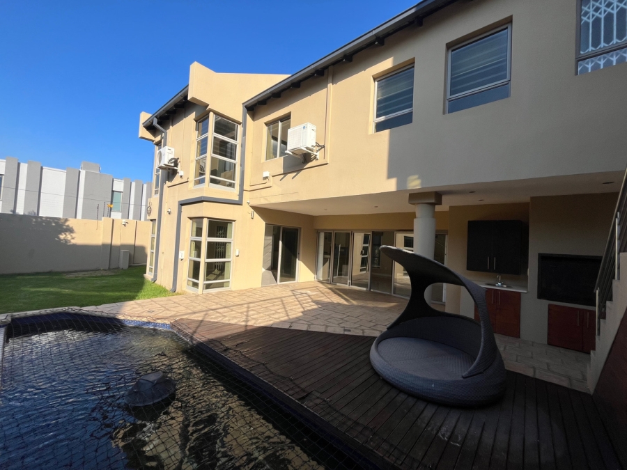 4 Bedroom Property for Sale in Illovo Gauteng