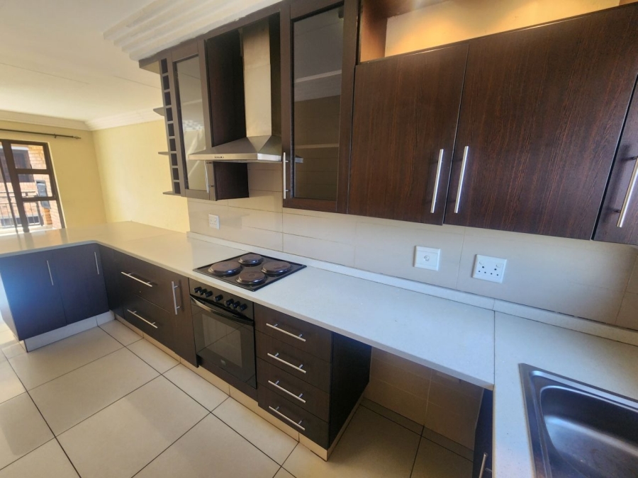 2 Bedroom Property for Sale in Ravenswood Gauteng