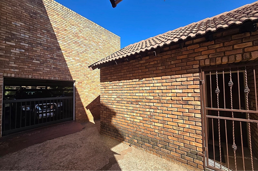 4 Bedroom Property for Sale in Montana Park Gauteng