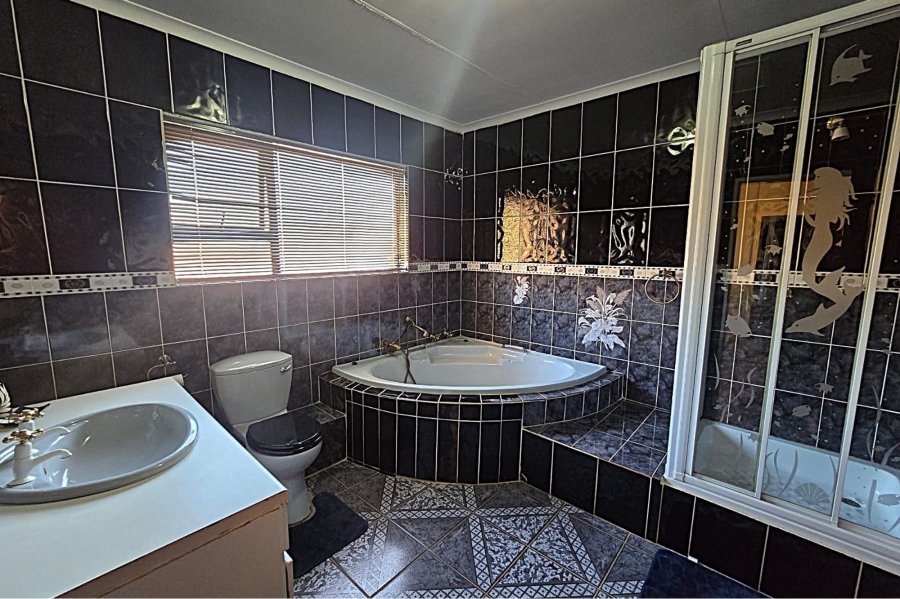 4 Bedroom Property for Sale in Montana Park Gauteng