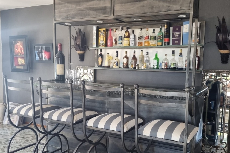 7 Bedroom Property for Sale in Linksfield Gauteng