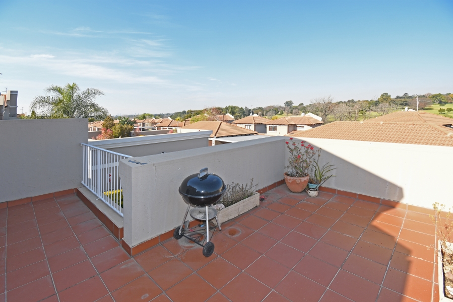 2 Bedroom Property for Sale in Sandringham Gauteng
