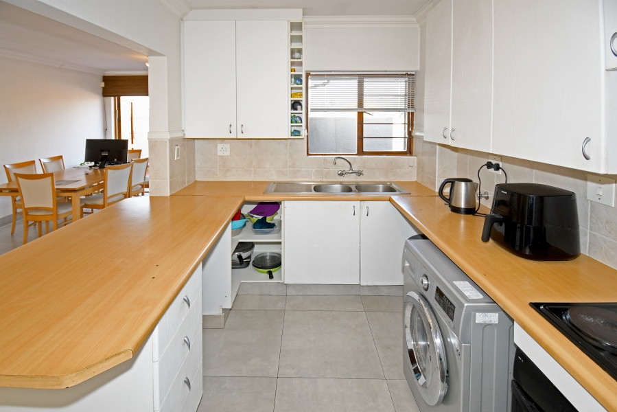 2 Bedroom Property for Sale in Sandringham Gauteng