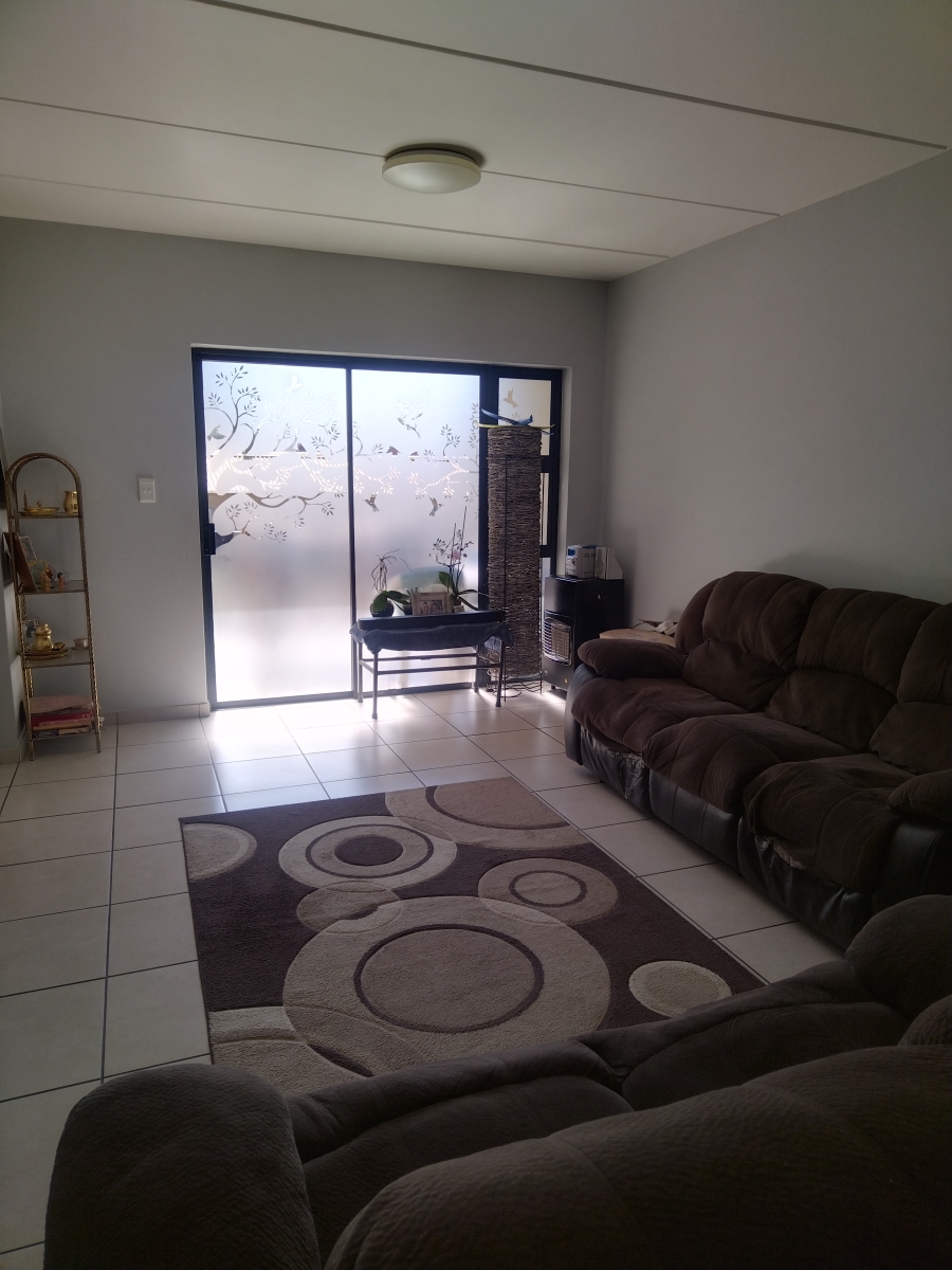 2 Bedroom Property for Sale in Brentwood Gauteng