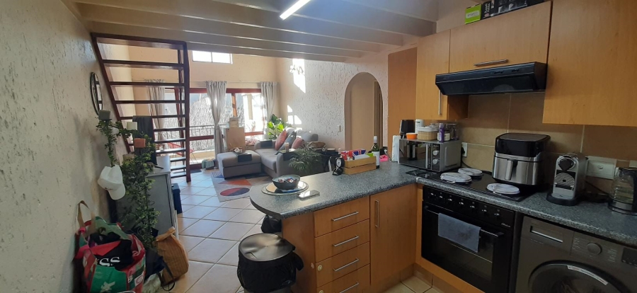 To Let 2 Bedroom Property for Rent in Lonehill Gauteng