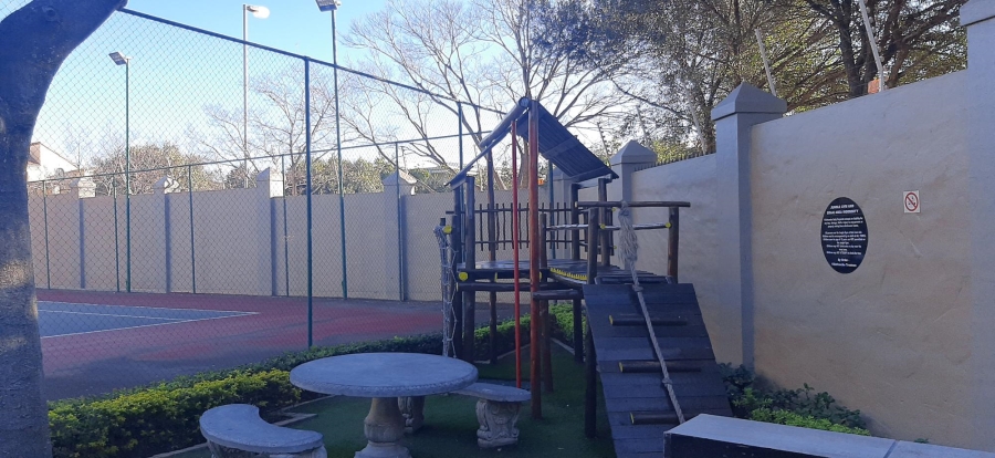 To Let 2 Bedroom Property for Rent in Lonehill Gauteng