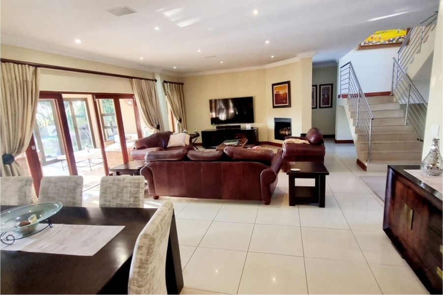5 Bedroom Property for Sale in Roodeplaat Gauteng