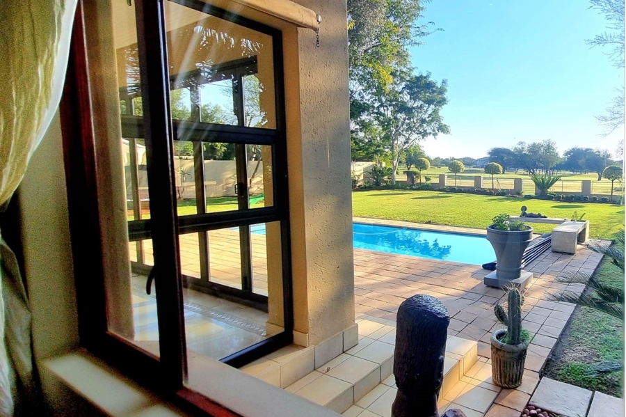 5 Bedroom Property for Sale in Roodeplaat Gauteng
