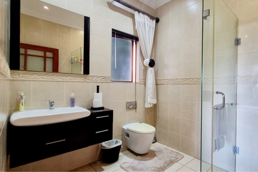 5 Bedroom Property for Sale in Roodeplaat Gauteng