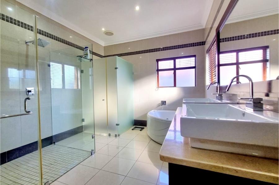 5 Bedroom Property for Sale in Roodeplaat Gauteng
