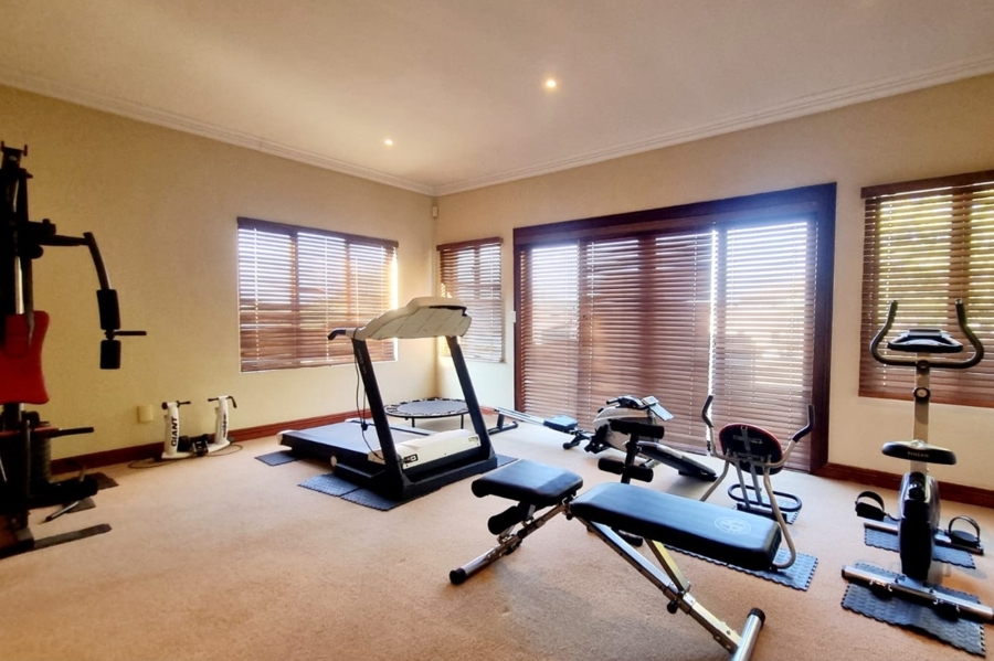 5 Bedroom Property for Sale in Roodeplaat Gauteng